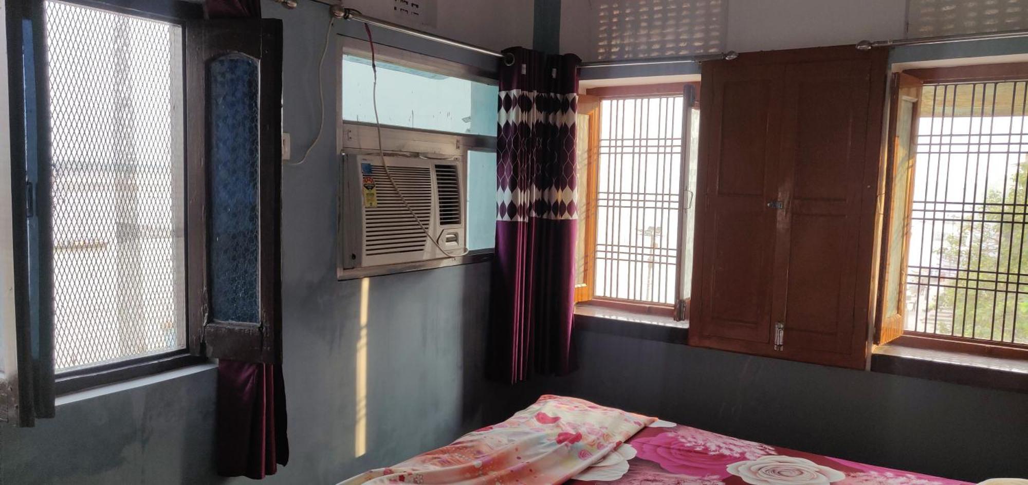Vishnu Rest House Varanasi Habitación foto
